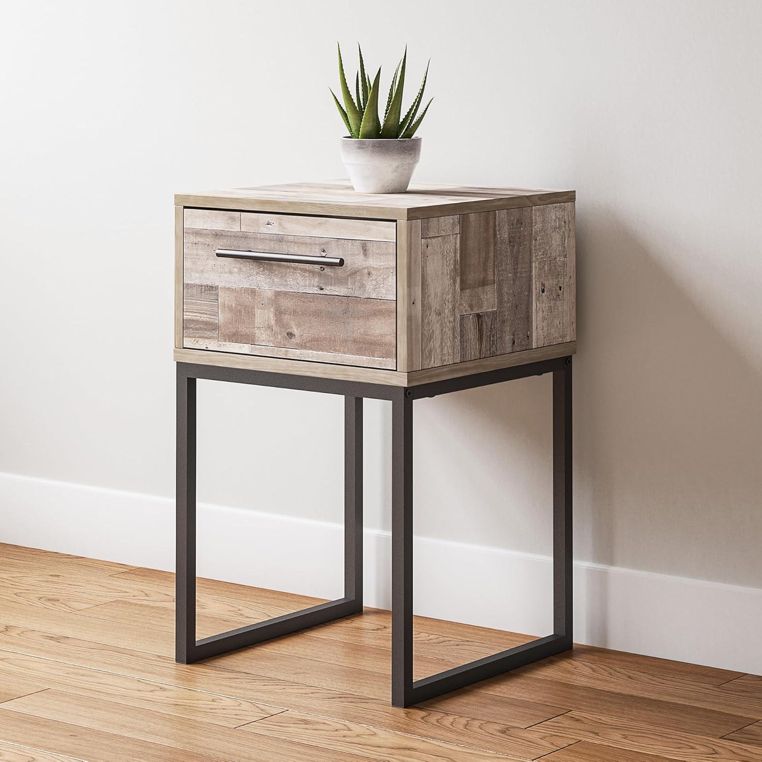 Our Take ⁤on the Ashley ⁣Neilsville nightstand: ​Stylish⁢ & Functional
