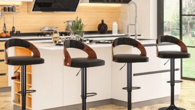 Our Honest Take on VECELO’s Sleek and Swiveling Bar Stools