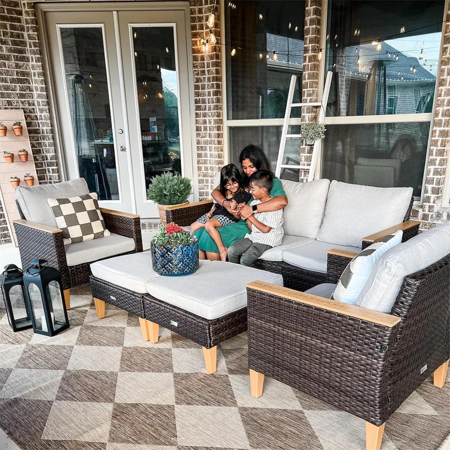 our Take‌ on the ⁣Sophia & William⁤ 7-Piece Wicker ⁢Patio⁣ Set