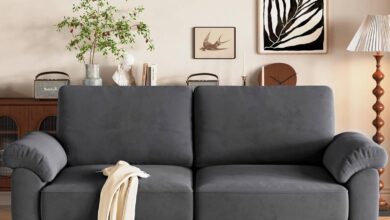 Discovering Comfort and Style: A Deep Velvet Loveseat Perfect for Cozy Spaces