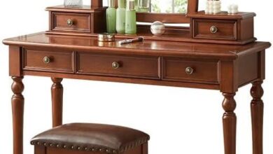 Elevate Entryway Style And Storage With A Vintage Solid Wood Coat Rack