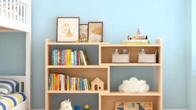 Maximizing Space With An Expandable Wooden Bookshelf For Any Room